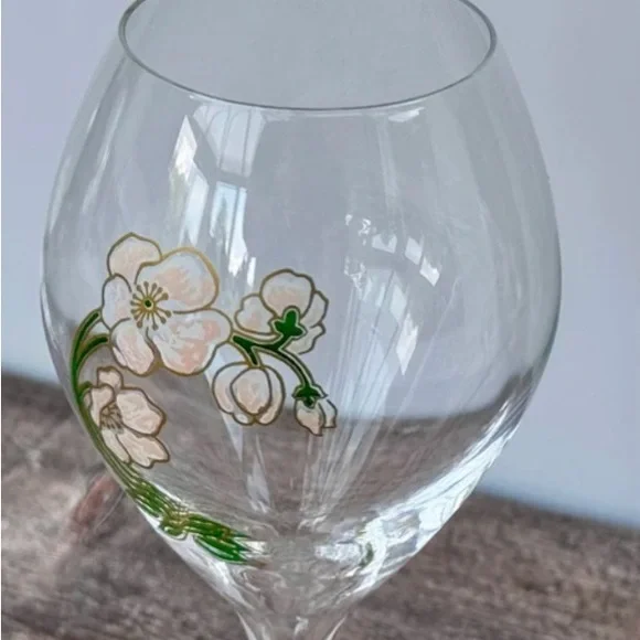 Pair of Perrier-Jouet Belle Époque Champagne Glasses, 28.5cl - Picture 3 of 6